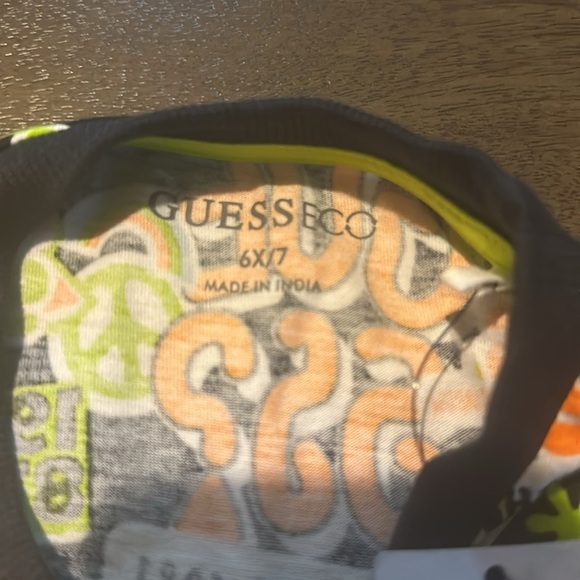 NWT Guess Yellow Multi Short Sleeve T-Shirt Geometric Logo Azure - Picture 8 of 10